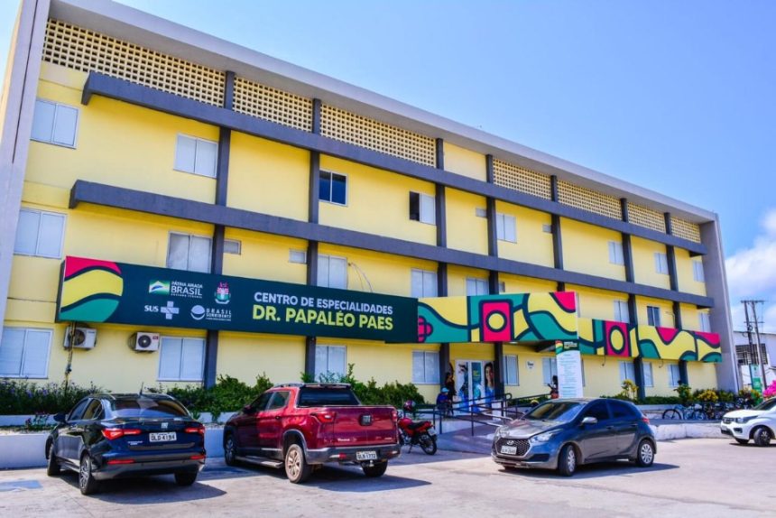 O problema, segundo os denunciantes, não se restringe ao hospital. As Unidades Básicas de Saúde (UBSs) também estariam sofrendo com a falta de medicações essenciais