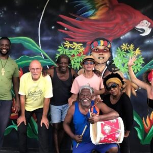 Espetáculo internacional ocupa o palco do Teatro Fernando Canto nesta segunda-feira (20)