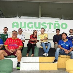 Randolfe e Clécio manifestam-se contra leilão do Augustão