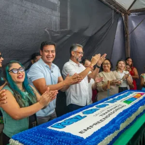 Clécio celebra Dia do Trabalhador com mais de 300 vagas abertas