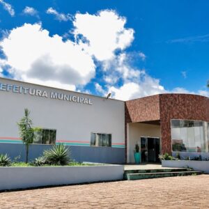 Prefeitura de Pedra Branca prevê gasto milionário com material gráfico