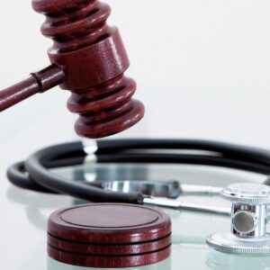 Operadora de saúde é condenada por demora na autorização de cirurgia de urgência