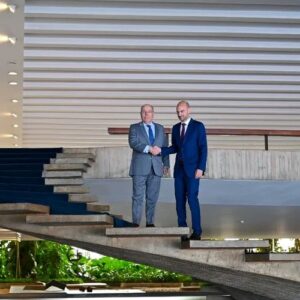 França oficializa fim da exigência de visto para brasileiros na Guiana Francesa