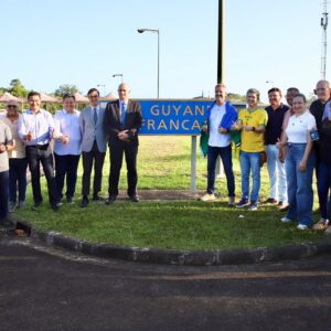 Travessia simbólica na Ponte Binacional dá inicio a suspensão da exigência de visto
