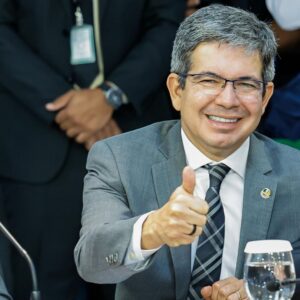 Aprovado do projeto de Randolfe que cria a Unifron