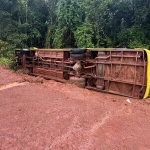 Panes e incêndio apertam o cerco contra empresas de ônibus que fazem a linha Macapá-Jari 