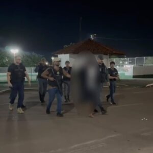 Criança de 8 anos vai à delegacia dizer que irmã estaria morta e leva polícia a vítima