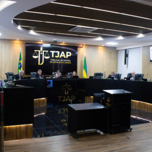 Cabo de energia arrasta mulher pela perna e Justiça responsabiliza concessionária no AP 