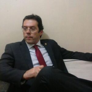 Toffoli vota pela cassação da candidatura de Furlan, porém André Mendonça pede vista no julgamento