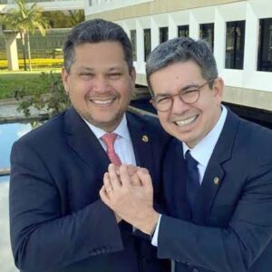Davi e Randolfe comemoram autorização do Ibama para novos poços exploratórios no Amapá