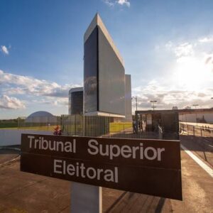 TSE retoma nesta quinta julgamento de ação contra Furlan
