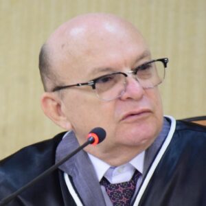 Juiz assume cargo de prefeito de Macapá; DaLua se licencia por seis dias