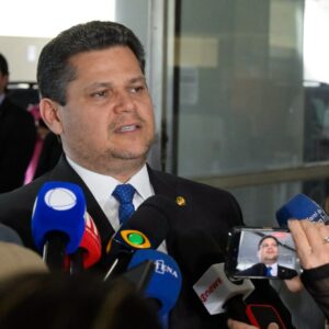 Davi prevê primeira votação da PEC do fim da escala 6×1 na semana que vem