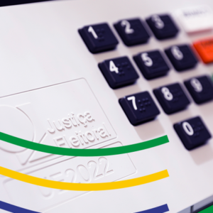 Fiscalização em rodoviária de Macapá flagra empresas negando passe livre a eleitores